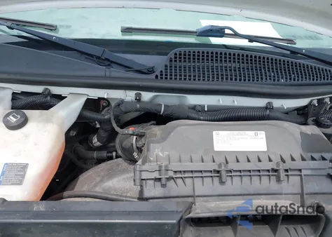 2019 Chevrolet Express 2500 Work Van from USA, damaged, VIN 1GCWGAFP5K1365688